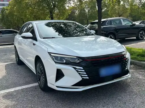Dongfeng Yixuan