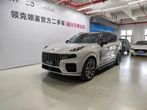 Lynk & Co 09
