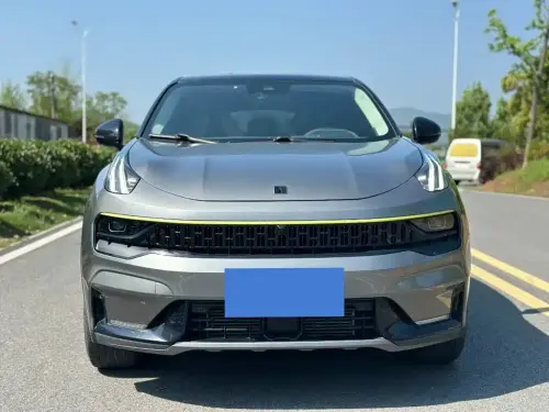 Lynk & Co 05