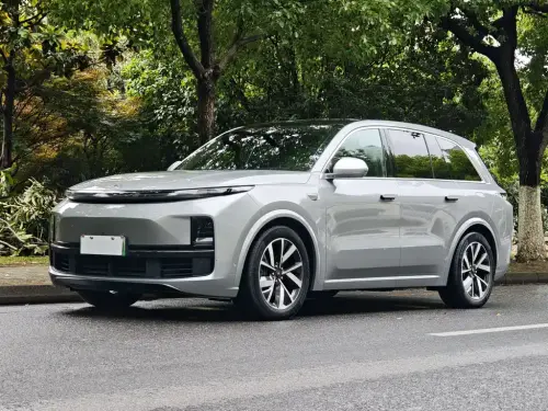 Li Auto L8