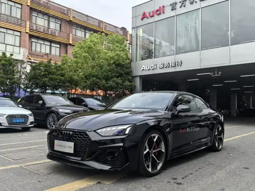 Audi RS5