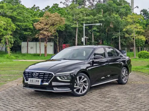 Hyundai Mistra