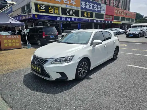 Lexus CT