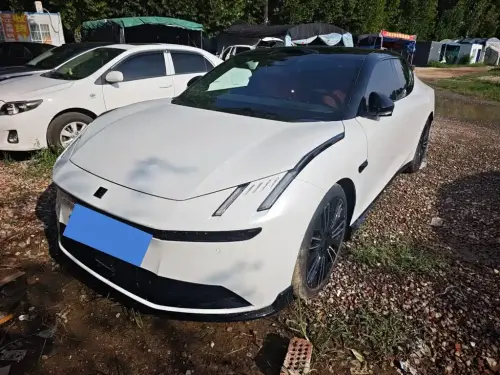 Lynk & Co 10