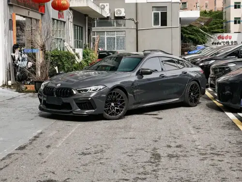 BMW M8