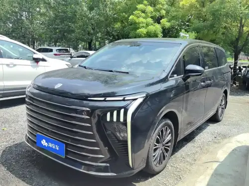 Dongfeng V9