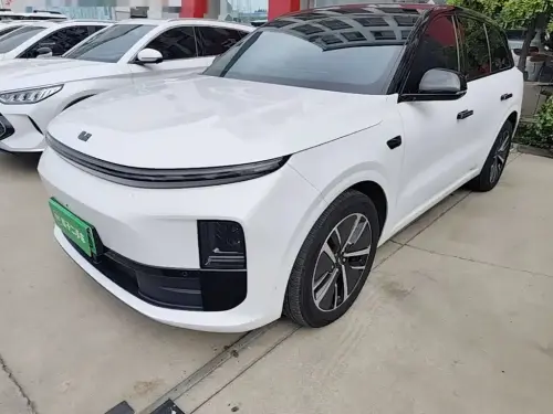 Li Auto L6