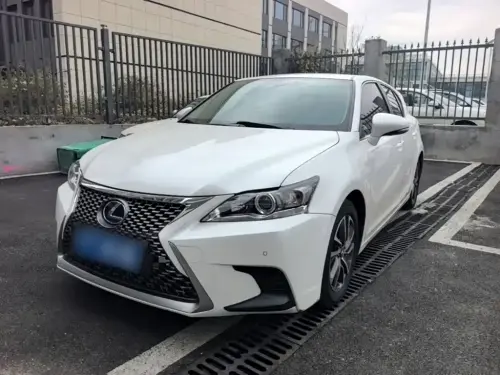Lexus CT