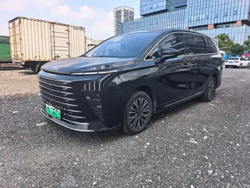 Dongfeng V9
